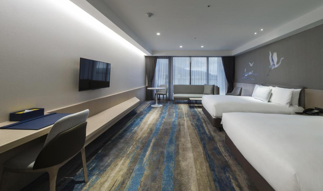 Golden Tulip Fab Hotel New Taipei Tansuj Kültér fotó